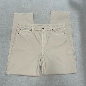 American Eagle Cream Wide Legged Jeans